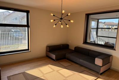 Casă cu 7 camere cu Canalizare în Ultracentral - 2