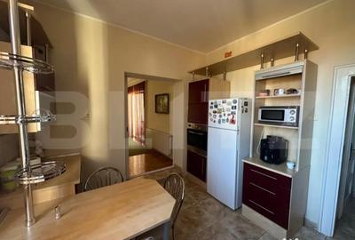 Apartament cu 3 camere decomandat, mobilat în Titulescu - 18