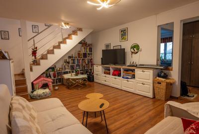 Casă individuală cu 6 camere cu Canalizare în Stupini - 1