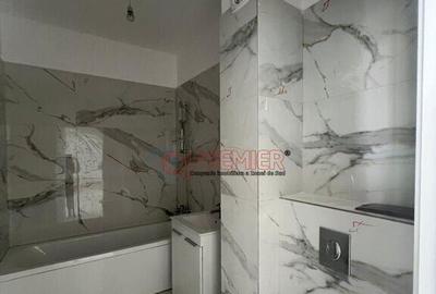 Apartament cu 3 camere semidecomandat în Central - 13