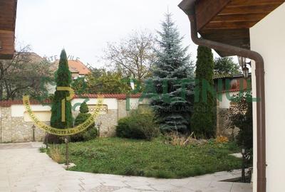 Casă individuală cu 5 camere cu Teren 250 Mp în Central - 5