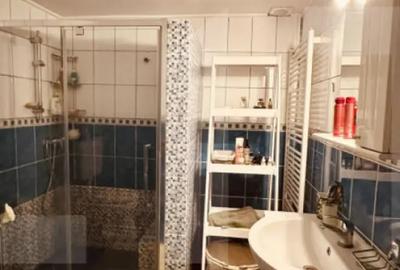Casă cu 5 camere cu Teren 1000 Mp în Central - 1