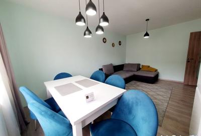 Apartament cu 2 camere decomandat, mobilat în Central