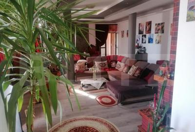 Casa cu arhitectura deosebita, iaz, panouri solare, 370mp, z - 2