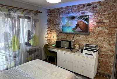 Apartament cu 2 camere decomandat în Central - 1