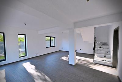 Casă cu 4 camere cu Canalizare în Păulești - 6