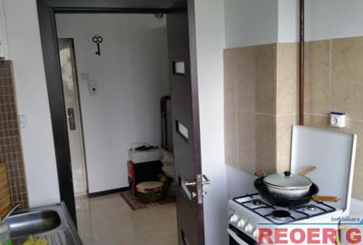 Republicii 3 cam 1A, etaj 6/10 renovat 400 euro/luna - 3