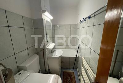 Garsoniera decomandata de inchiriat 28 mpu etaj 1 Vasile Aaron Sibiu - 4
