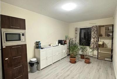 Casă cu 9 camere cu Canalizare în Mehala