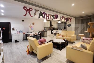 Apartament cu 4 camere semidecomandat în Florești
