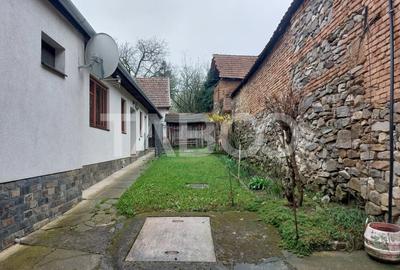 Casa 3 camere 70 mp curte si teren 1500 mp Dobarca 35 km de Sibiu - 2