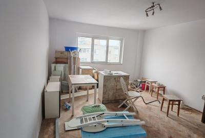 Garsonieră decomandată în Central