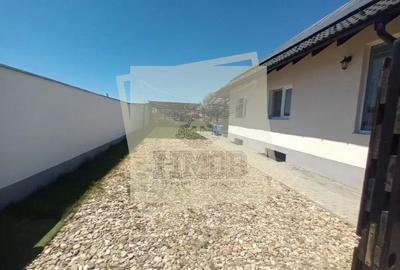 Casa individuala 5 camere terasa acoperita 3 bai si 458 mp teren in Cristian - 10