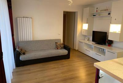 Apartament cu 2 camere semidecomandat în Tractorul