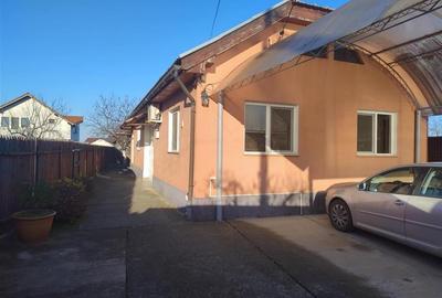 Casă individuală cu 3 camere în Cihei