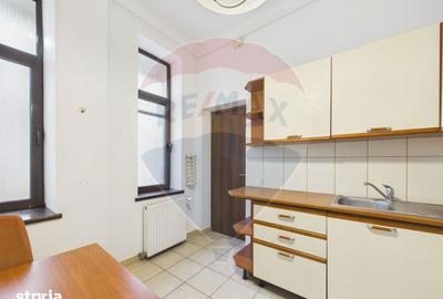 Apartament cu 2 camere decomandat în Romană - 11