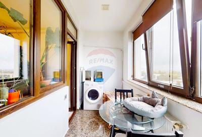 Apartament cu 2 camere semidecomandat în 13 Decembrie - 15