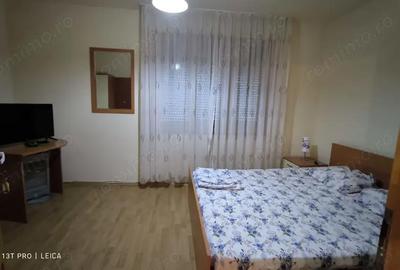 Casă cu 6 camere în Eșelnița