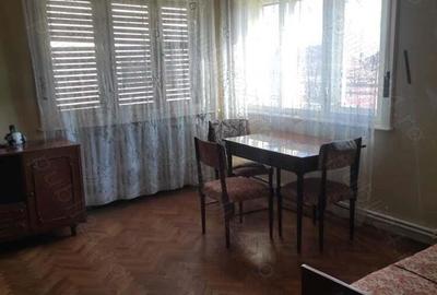 Casă cu 4 camere în Central - 3