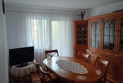 Apartament cu 3 camere decomandat, mobilat în Valea Aurie - 2