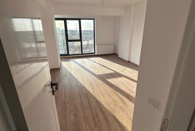 Apartament cu 3 camere decomandat în Energia