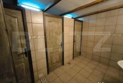 Spațiu comercial, de 1,600 mp, în Central - 4