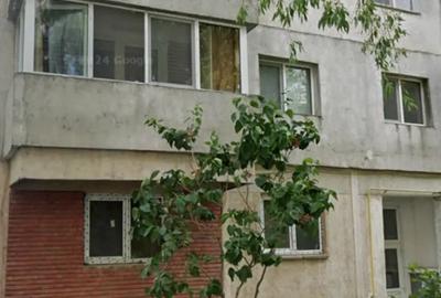 Apartament cu 3 camere decomandat în Central - 1