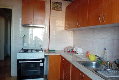 De inchiriat garsoniera in zona Astra 2 in strada Liviu Cornel Babes etajul 6 De inchiriat garsoniera in zona Astra 2 in strada Liviu Cornel Babes etajul 6 - 4