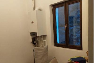 Spațiu comercial, de 214 mp, în Central - 12
