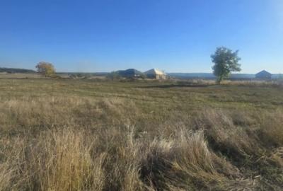 Teren de 1000 mp, în Central - 1