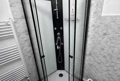 Apartament cu 2 camere decomandat în Petrila