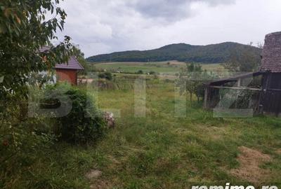 Casă cu 2 camere cu Teren 2527 Mp în Central - 1