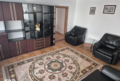 Apartament cu 3 camere semidecomandat în Decebal - 5