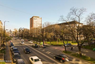 Apartament cu 4 camere decomandat în Circumvalațiunii - 20