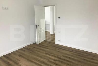 Casă cu 5 camere cu Teren 400 Mp în Central - 1