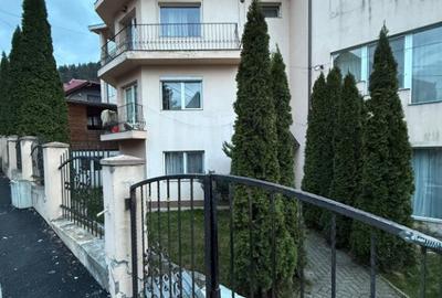 Garsoniera Brasov Bunloc intrare din DN1 - 1