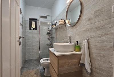 Casă cu 4 camere cu Teren 213 Mp în Central - 11