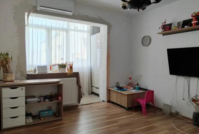 Apartament cu 3 camere decomandat în Central - 4