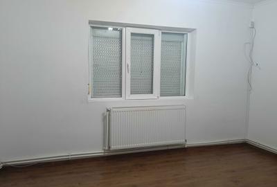 Apartament cu 2 camere semidecomandat în Central - 1
