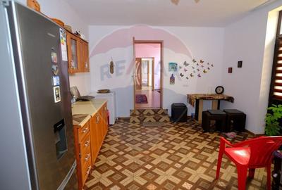 Casa renovata, mobilata si utilata, livada, Lita! - 9