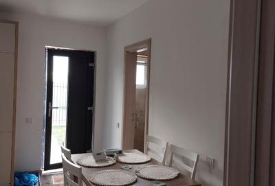 Casa la 800-900 m de  Bd. 1 Mai,zona construita se poate vinde si mobilata. - 5