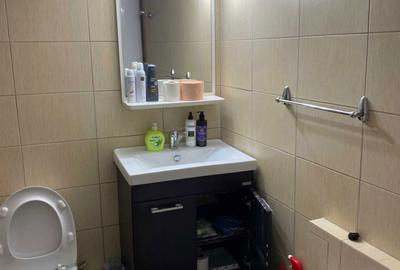 Casă cu 4 camere decomandat în Petros - 2