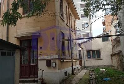 Vila zona Ultracentrala - 9