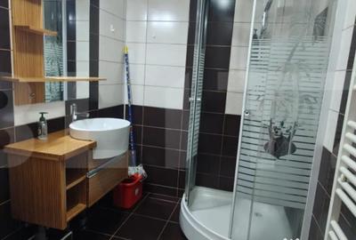 Apartament cu 3 camere decomandat în Central - 4
