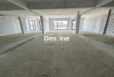 Spațiu comercial, de 217 mp, în Central - 3