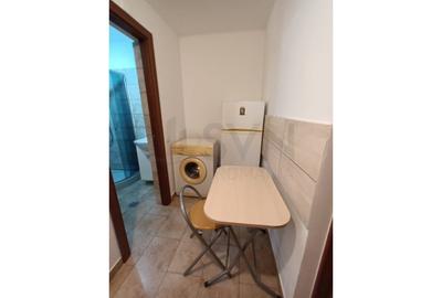 Casă individuală cu 4 camere cu Canalizare în Giulești - 13