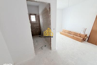 Casă cu 5 camere cu Teren 200 Mp în Central - 8