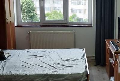 Apartament cu 3 camere decomandat în Brăilei - 8