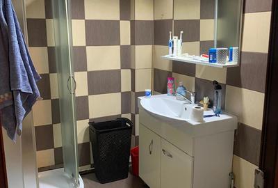 Garsonieră decomandată în Tineretului