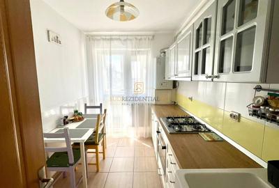 Apartament cu 3 camere decomandat, mobilat în Central